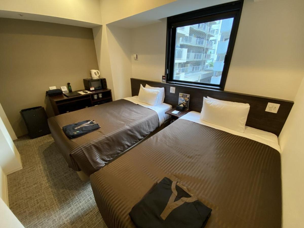 โรงแรม Livemax Premium Marunouchi